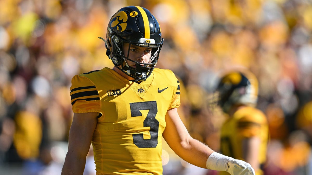 2024 NFL Round 2 Mock Draft Roundup: Biggest names still left on the board for Day 2