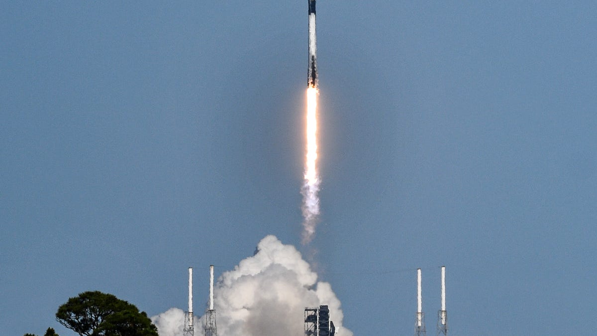 Perşembe gecesi SpaceX, 33. Cape roketinin 2024'te fırlatılmasını hedefliyor