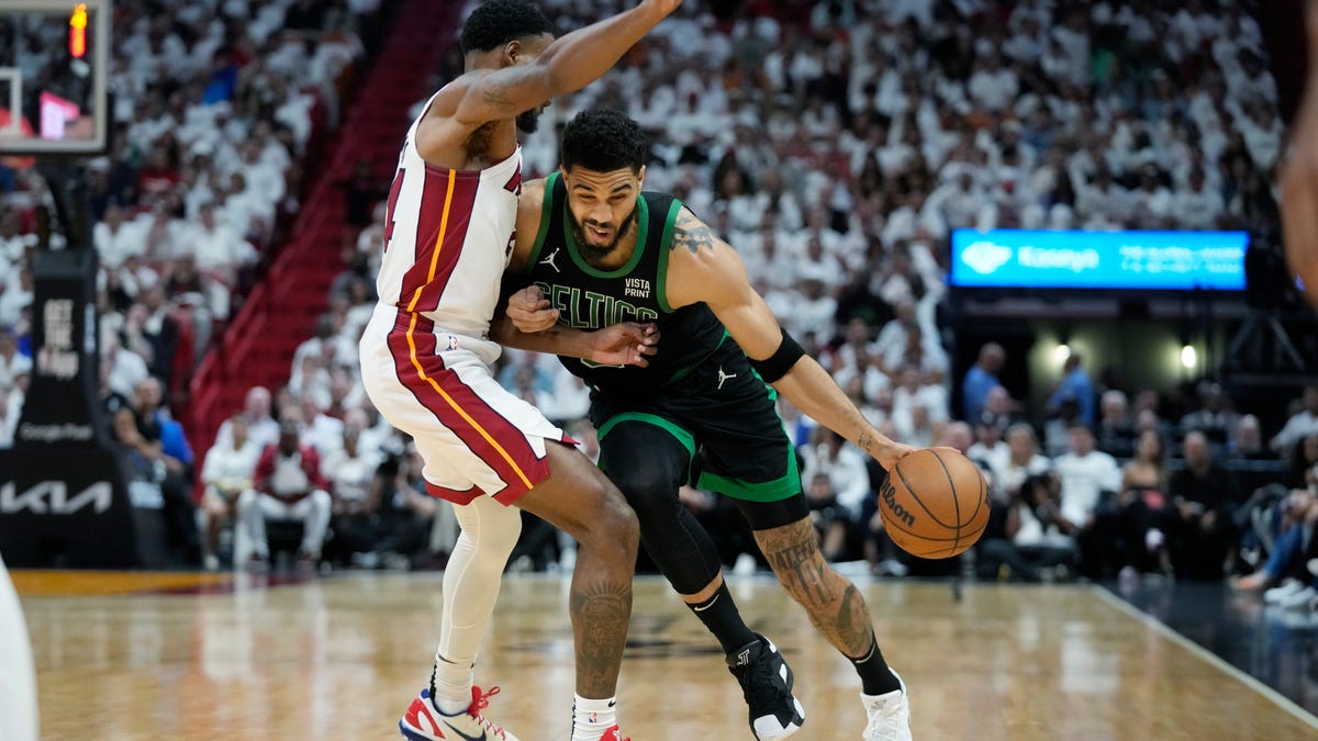 Celtics lead wire-to-wire in Miami, roll past Heat for 2-1 lead