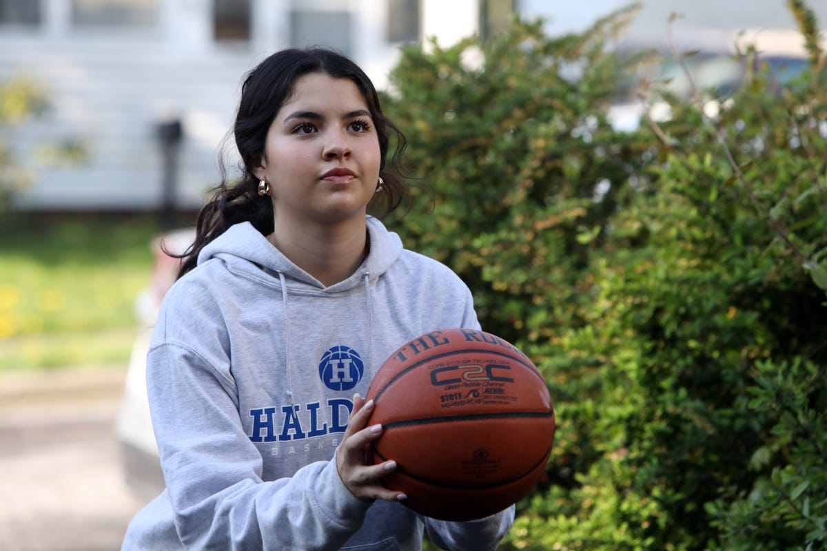 Girls High School Basketball: The Rise of 3-Pointer Mania Fueled by Players like Caitlin Clark