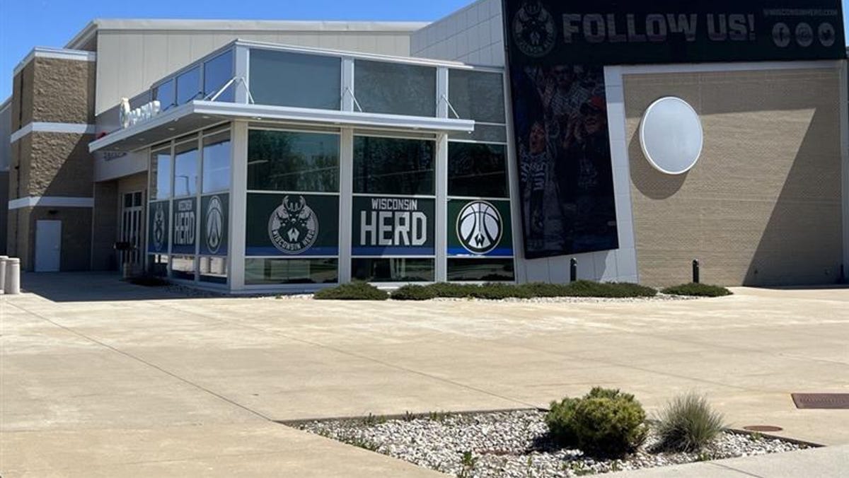 Milwaukee Bucks G League team ‘no longer wants to work with’ Oshkosh Arena owners, may look to get out of lease.