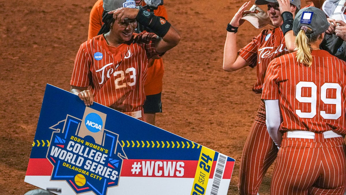 After beating Texas A&M, who will Texas softball face in NCAA Women’s College World Series?