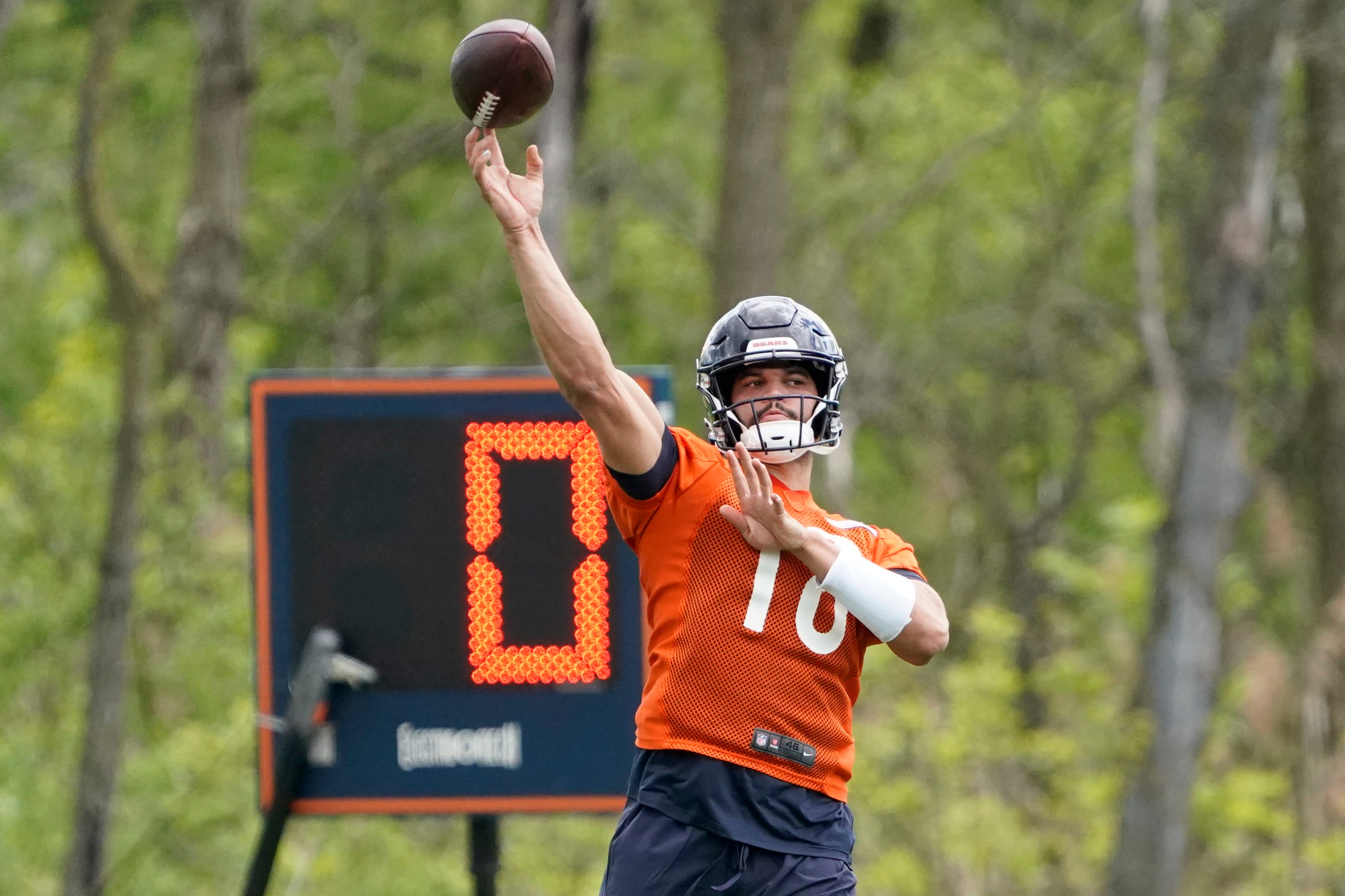 Chicago Bears quarterback Caleb Williams throws the ball during rookie minicamp at Halas Hall.