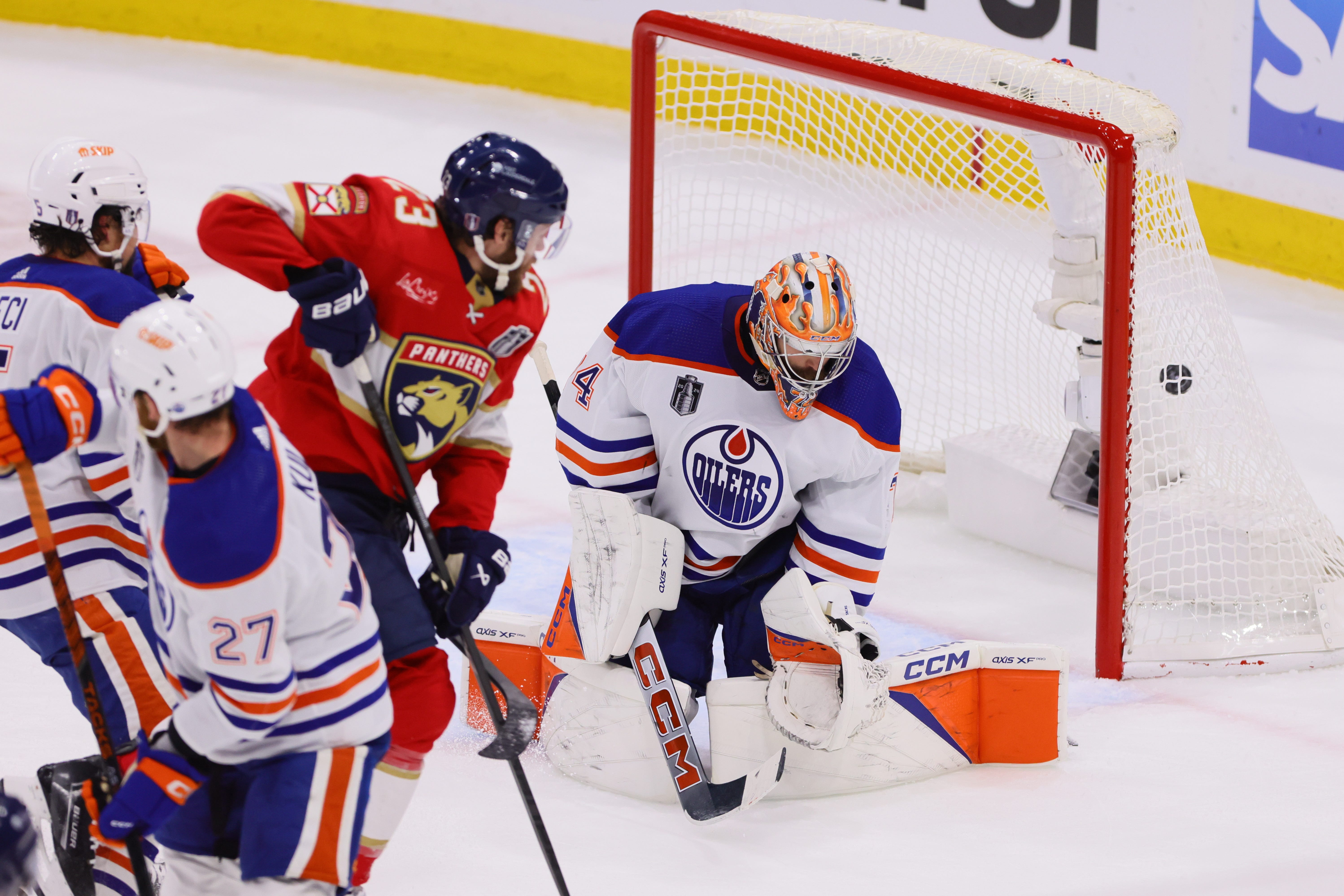 Game 7: Florida Panthers forward Carter Verhaeghe (23) watches as forward Sam Reinhart (not pictured) scores against Edmonton Oilers goaltender Skinner Stuart (74) during the second period.