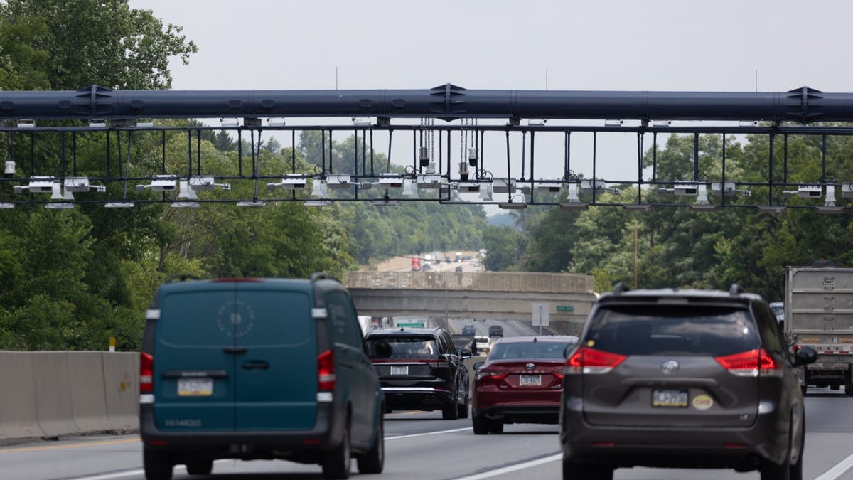 ‘Smishing’ scam targets people who drive on the Pennsylvania Turnpike, and some who don’t ‘Smishing’ scam targets people who drive on the Pennsylvania Turnpike, and some who don’t