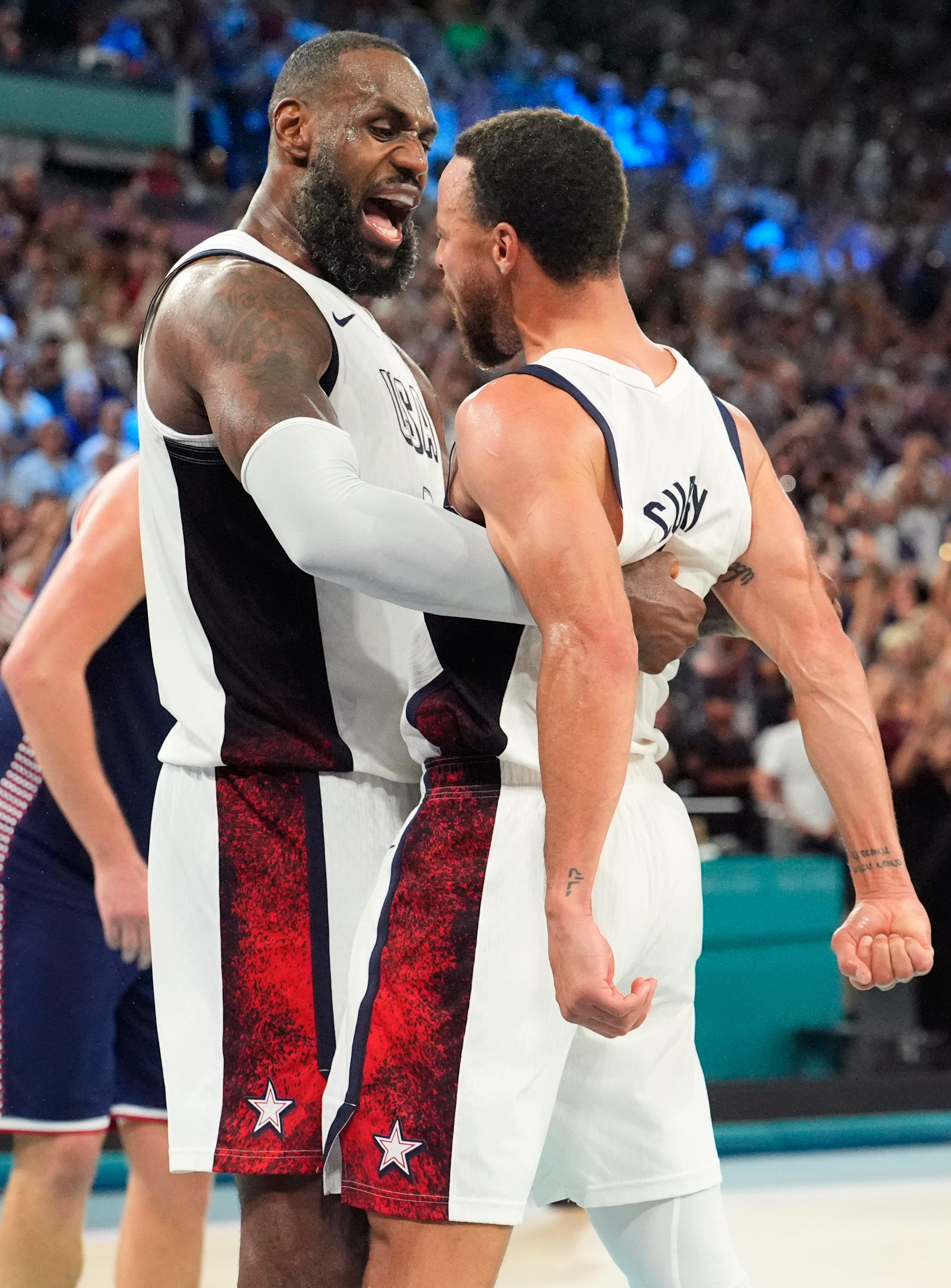 &lsquo;Chef Curry&rsquo; finally finds his shot and ignites USA basketball in slim victory over Serbia