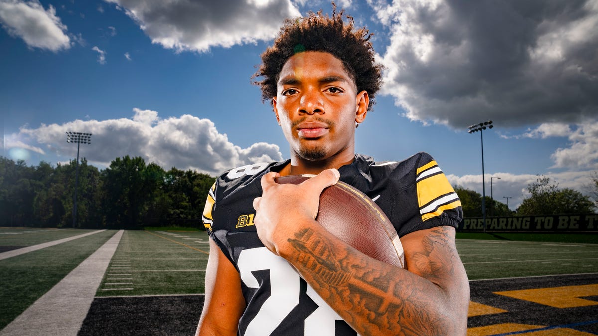 Iowa football: Why redshirt freshman Kamari Moulton is rising in loaded running backs room Iowa football: Why redshirt freshman Kamari Moulton is rising in loaded running backs room