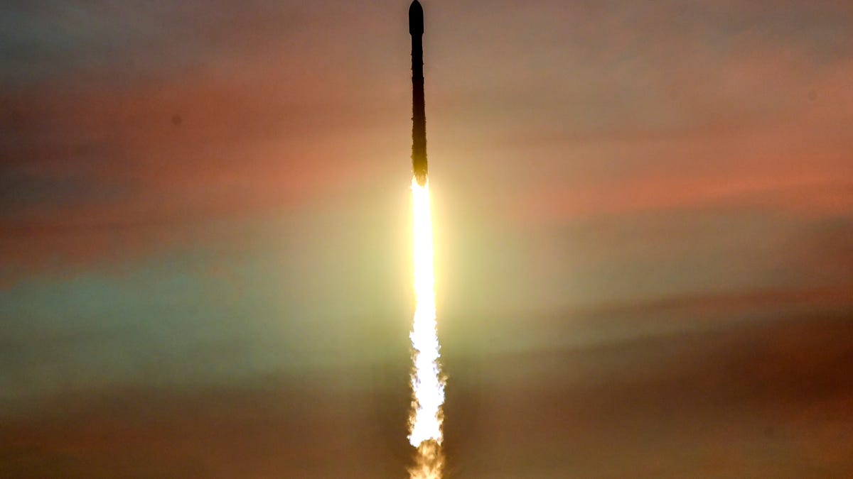 متى سيتم إطلاق صاروخ SpaceX Maxar بالقرب من مركز كينيدي للفضاء؟ متى سيتم إطلاق صاروخ SpaceX Maxar بالقرب من مركز كينيدي للفضاء؟