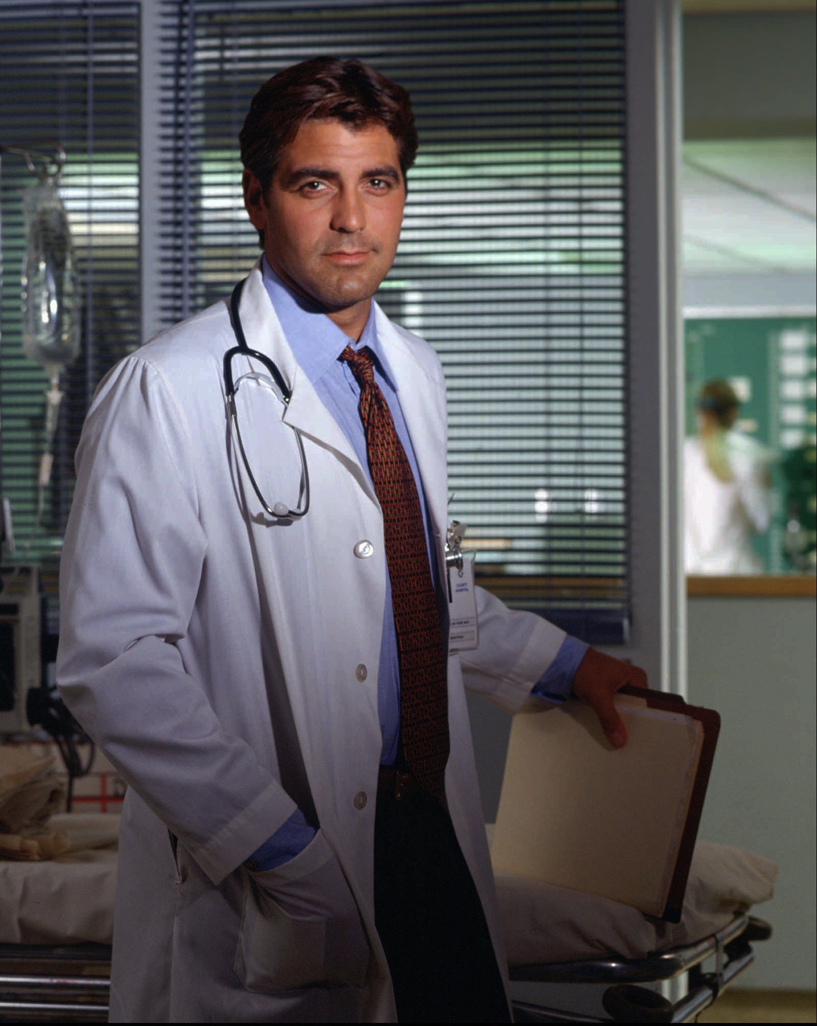 NBC117 10/18/94 -- 'ER' -- New Generic Art -- AIR DATES: Thursdays (10-11 p.m. ET) -- PICTURED: George Clooney-- NBC's NEW MEDICAL SERIES 'ER' -- Created by best-selling author Michael Crichton ("Jurassic Park"), NBC's medical series concerns a group of young emergency room residents who struggle heroically to save lives in a chaotic Chicago teaching hospital. -- PHOTO BY: CHRIS HASTON ORG XMIT: NBC117
