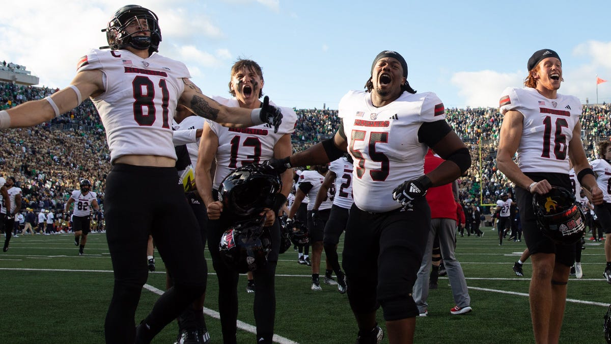 Four Downs and Bracket: Northern Illinois is beauty, Texas the beast and Shedeur Sanders should opt out Four Downs and Bracket: Northern Illinois is beauty, Texas the beast and Shedeur Sanders should opt out