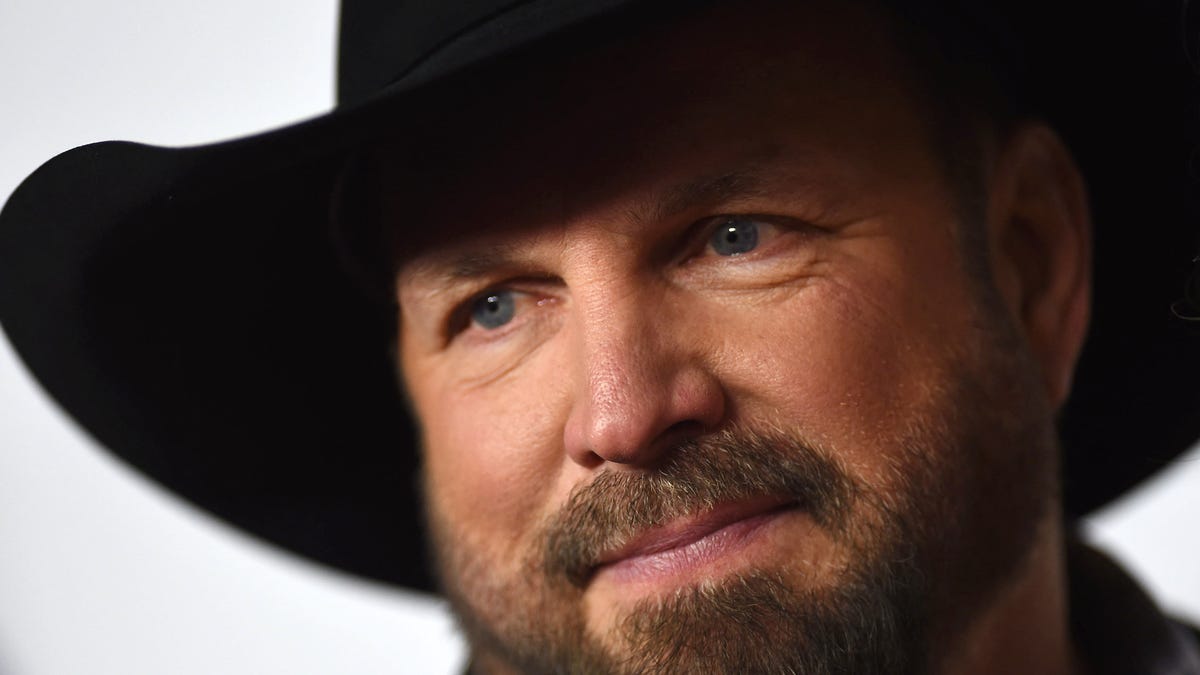 Judge hears arguments after Garth Brooks’ accuser files motion to seal Mississippi case Judge hears arguments after Garth Brooks’ accuser files motion to seal Mississippi case