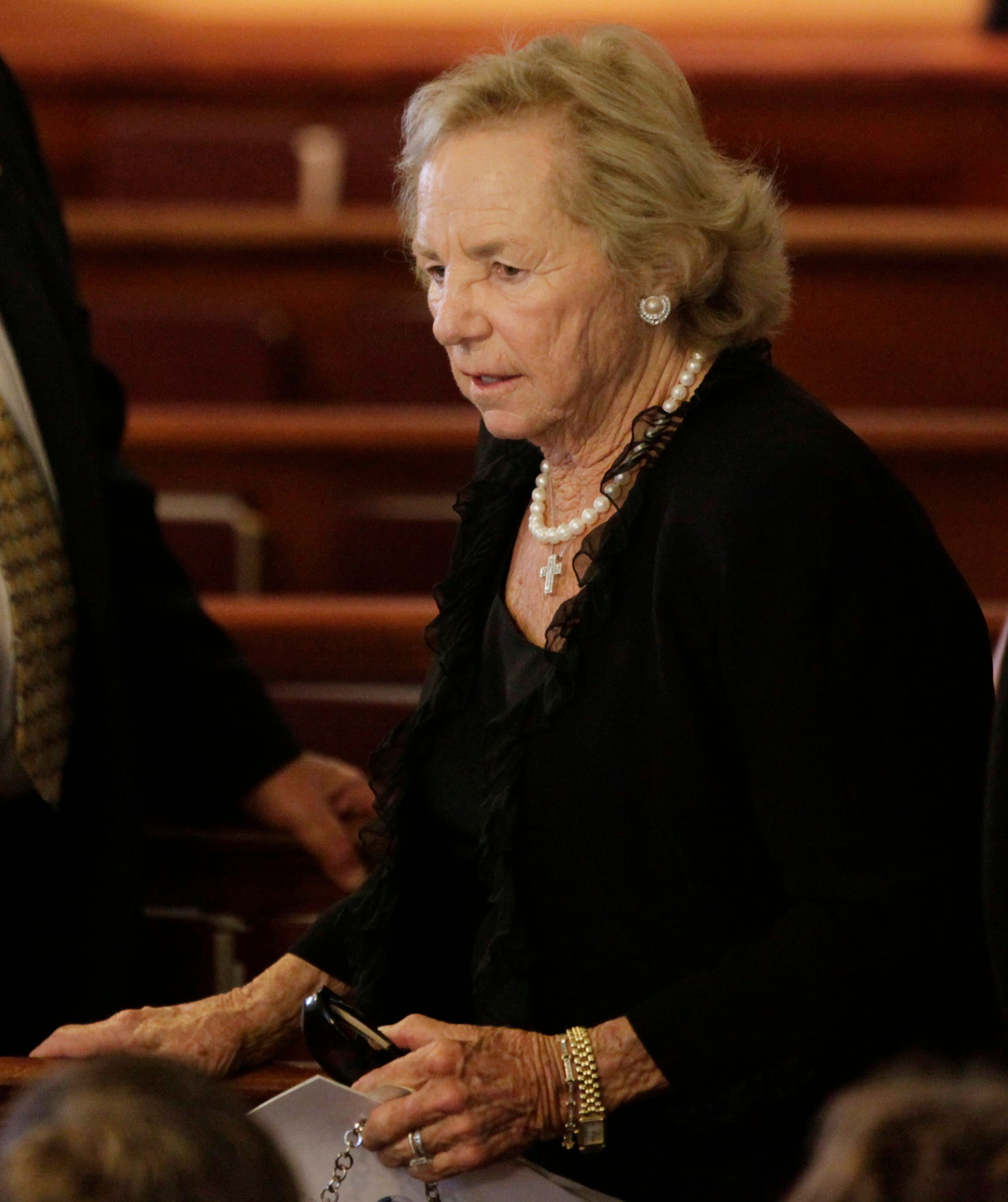 Ethel Kennedy arrives for funeral services for Eunice Kennedy Shriver at Saint Francis Xavier Roman Catholic Church in Hyannis, Massachusetts August 14, 2009. Kennedy Shriver, who founded the Special Olympics and a member of one of the most prominent American political families of the 20th century, died August 11 at the age of 88. REUTERS/Steven Senne/Pool (UNITED STATES POLITICS OBITUARY)