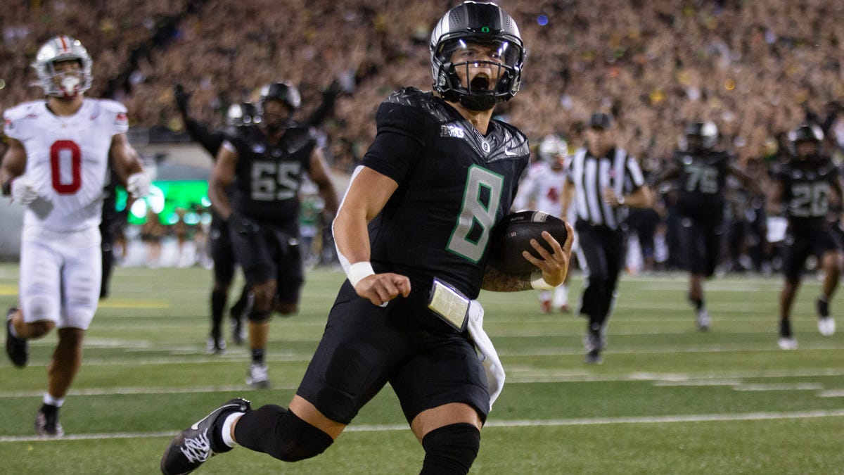 Oregon is the new No. 1 in college football's US LBM Coaches Poll after ...