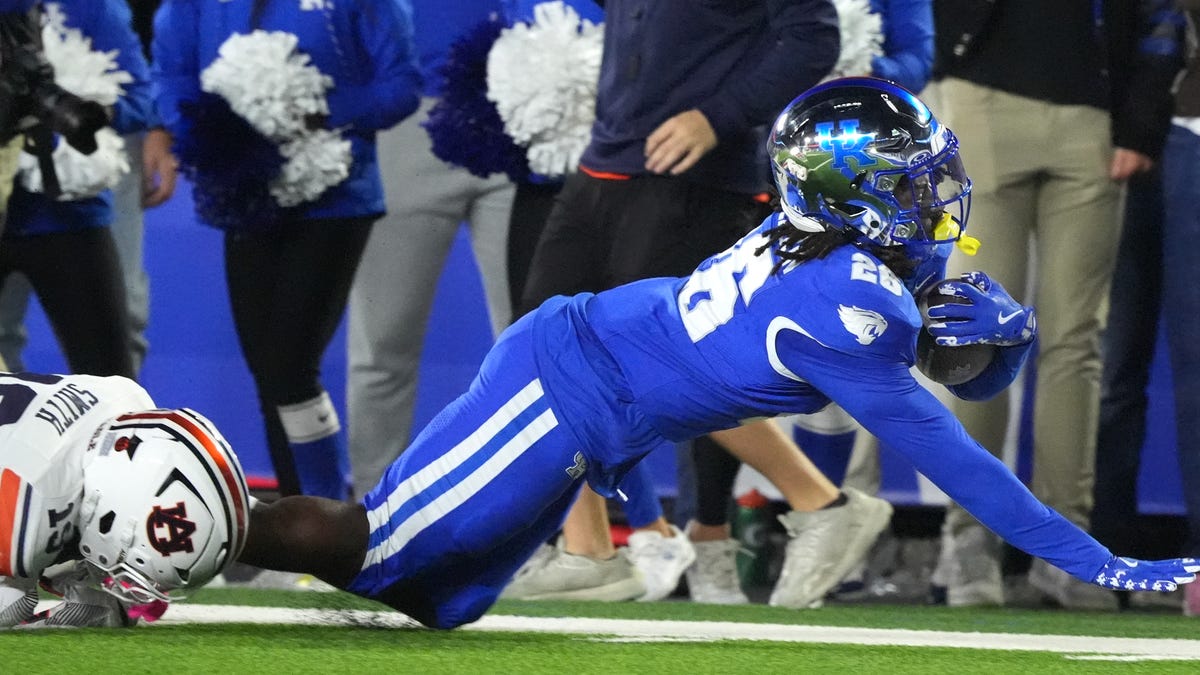 Kentucky vs Auburn predictions? Can UK football pull off road win in Week 10? Kentucky vs Auburn predictions? Can UK football pull off road win in Week 10?