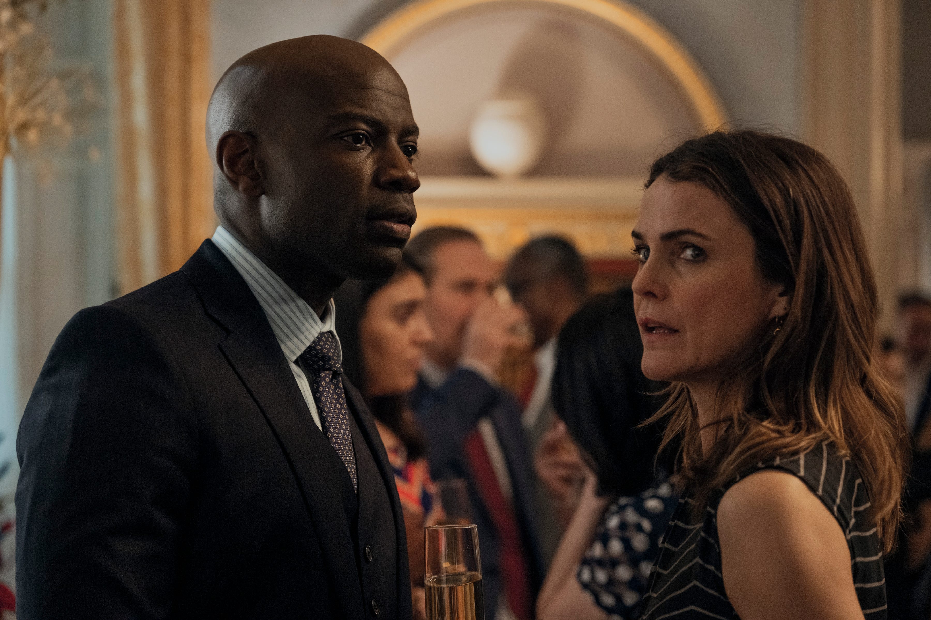 David Gyasi as Austin Dennison and Keri Russell as Kate Wyler Season 2 Episode 3 of The Diplomat.