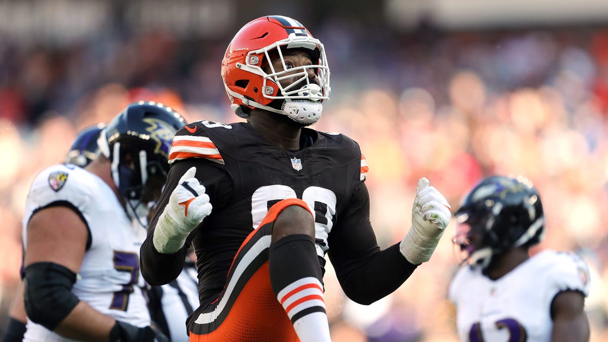 NFL trade deadline live updates: Latest news, buzz, analysis ahead of Tuesday’s cutoff NFL trade deadline live updates: Latest news, buzz, analysis ahead of Tuesday’s cutoff