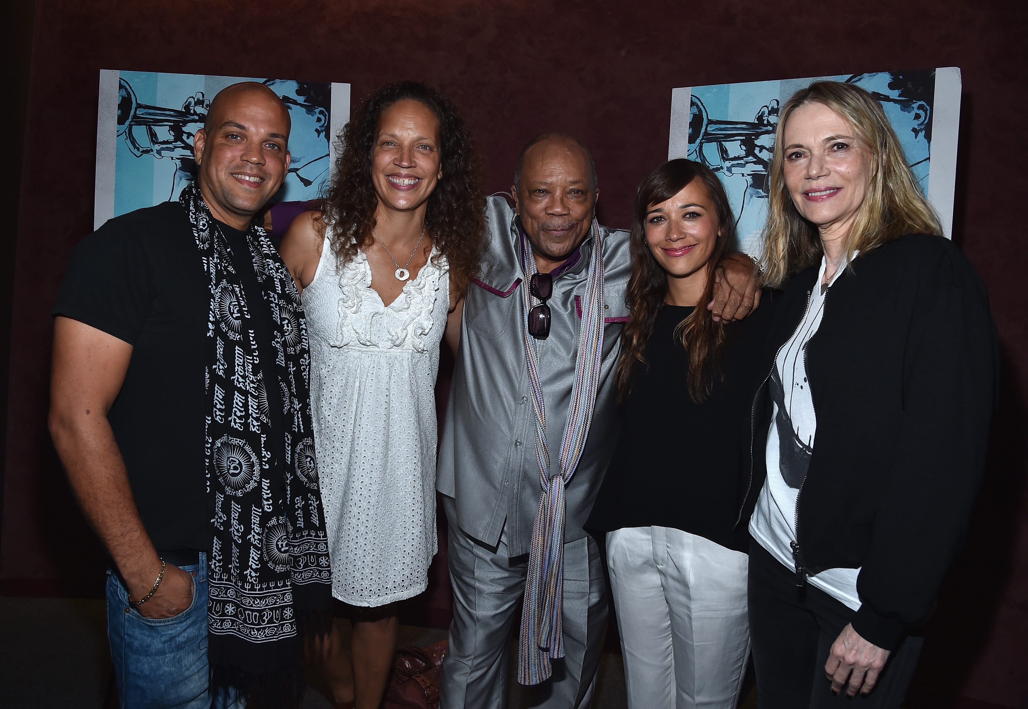 LOS ANGELES, CA - SEPTEMBER 17: Quincy Jones III, Martina Jones, producer Quincy Jones, actress Rashida Jones and actress Peggy Lipton arrive to the premiere of RADIUS-TWC's "Keep On Keepin' On" at Landmark Theatre on September 17, 2014 in Los Angeles, California. (Photo by Alberto E. Rodriguez/Getty Images)