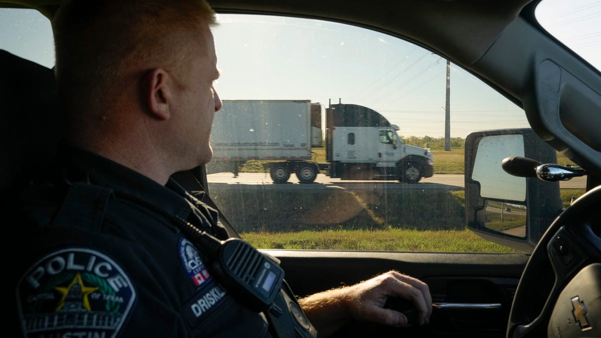 Eyes on the road! Texas is the second-worst state for truck drivers: Here's why