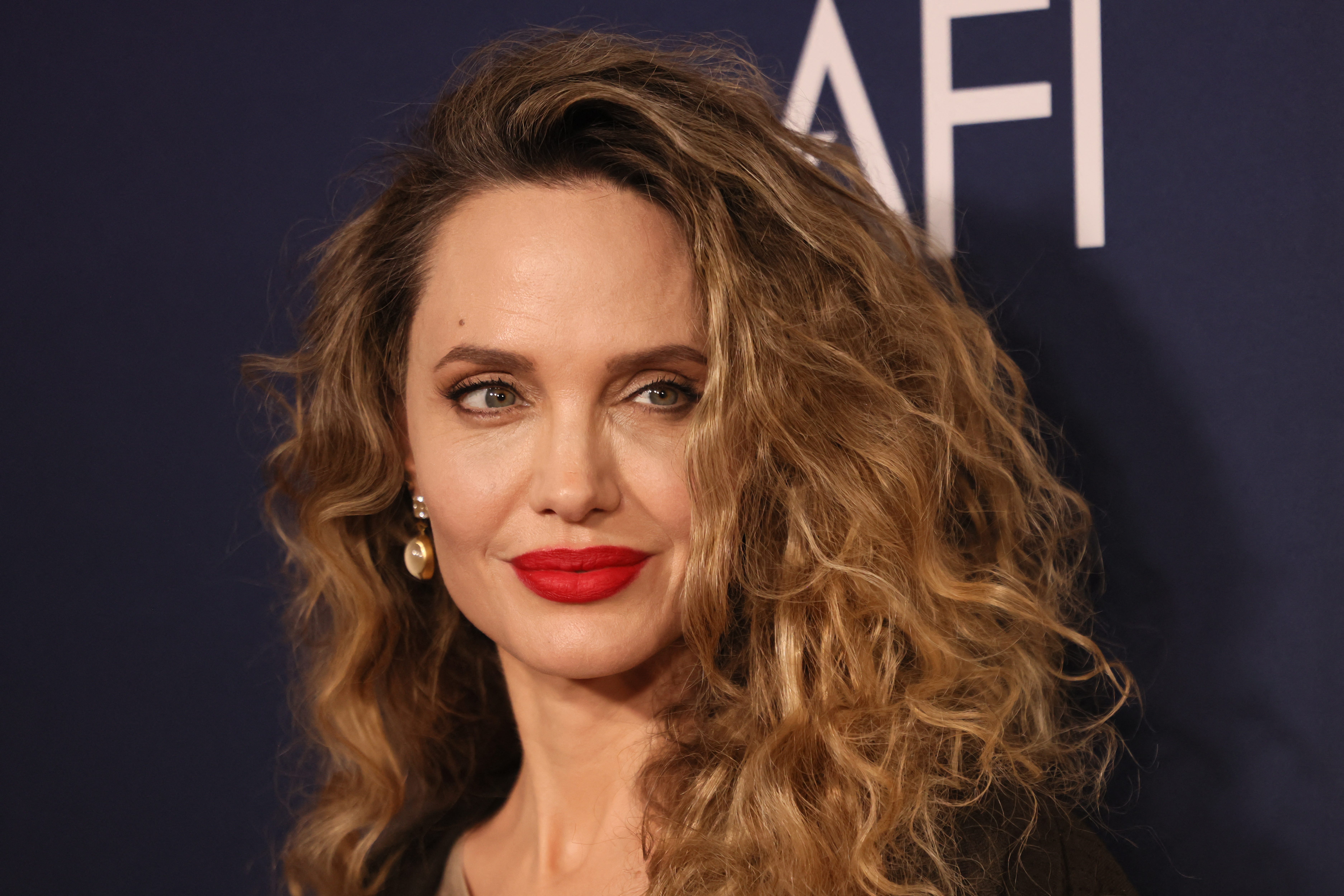 US actress Angelina Jolie attends AFI Fest "Maria" premiere at the TCL Chinese Theatre in Hollywood on October 26, 2024. (Photo by ETIENNE LAURENT / AFP) (Photo by ETIENNE LAURENT/AFP via Getty Images) ORG XMIT: 776215366 ORIG FILE ID: 2180581046