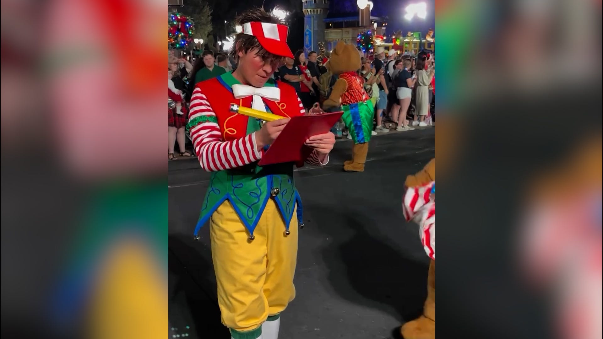 Disney Christmas parade elf goes viral for silly antics