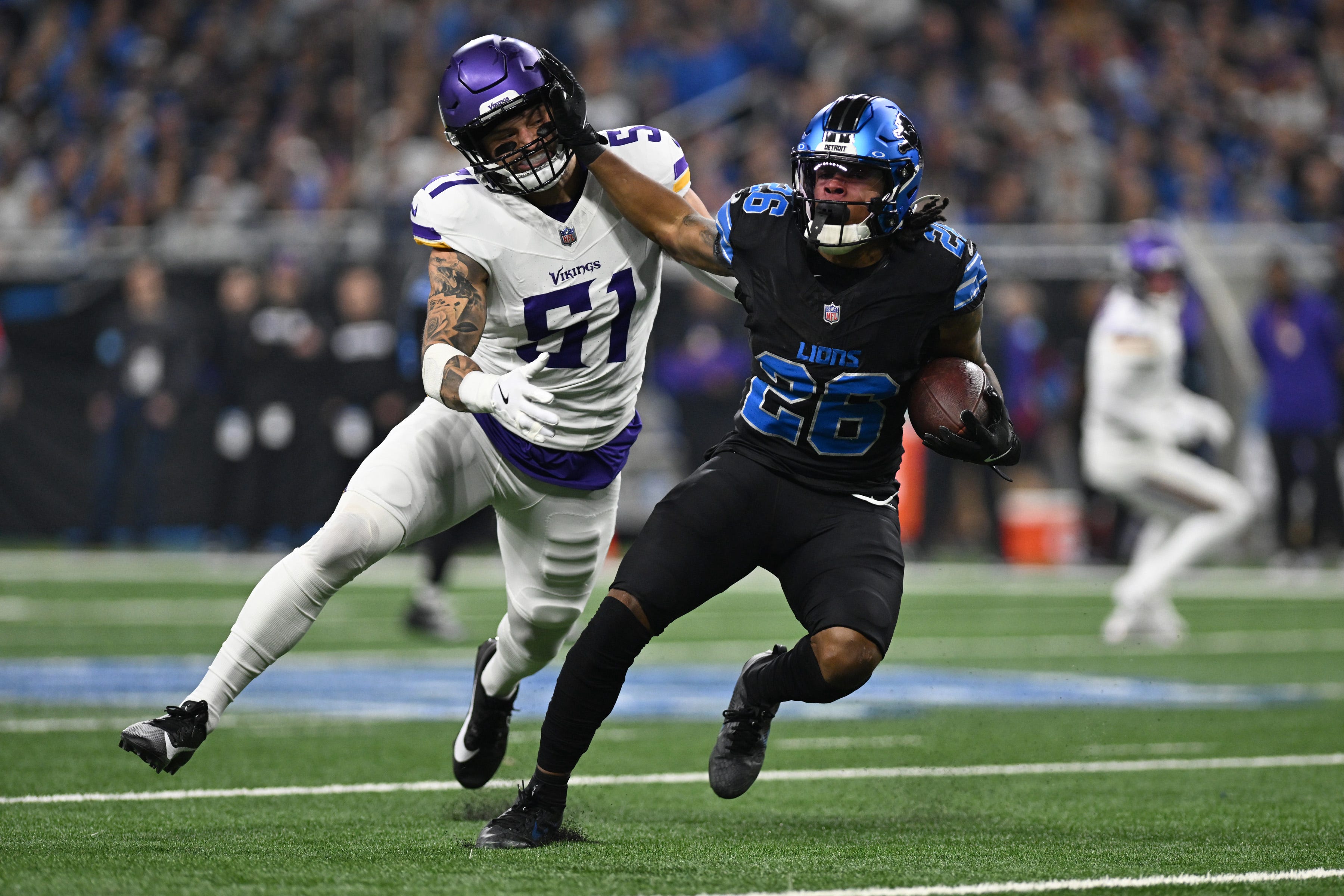 Jahmyr Gibbs shines as Detroit Lions win NFC North title, clinch No. 1 seed