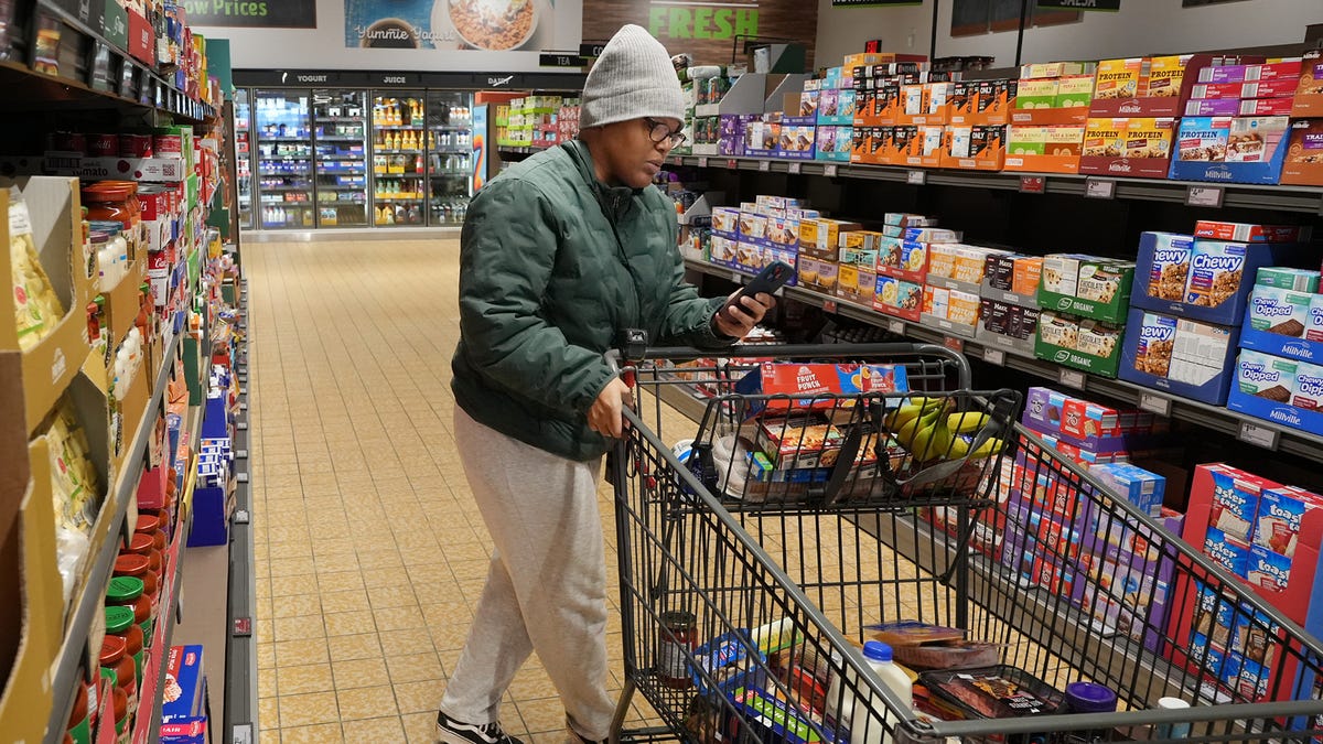 Readers share tips for saving money on groceries Readers share tips for saving money on groceries