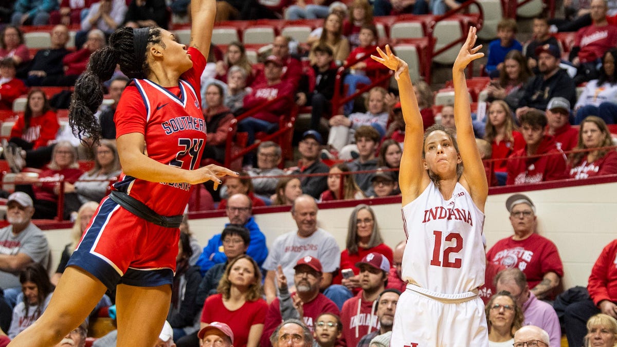 How IU women’s basketball’s Yarden Garzon ended her shooting slump vs. Washington in key win How IU women’s basketball’s Yarden Garzon ended her shooting slump vs. Washington in key win