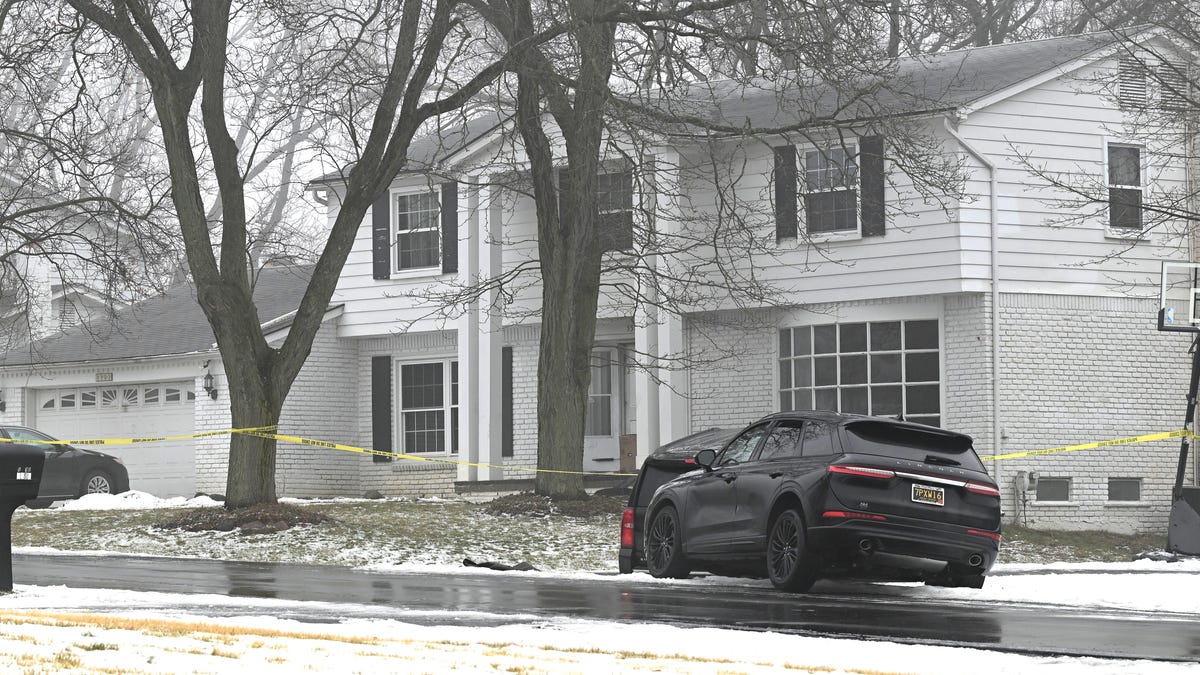 Parents of children killed in West Bloomfield house fire installed extra locks Parents of children killed in West Bloomfield house fire installed extra locks