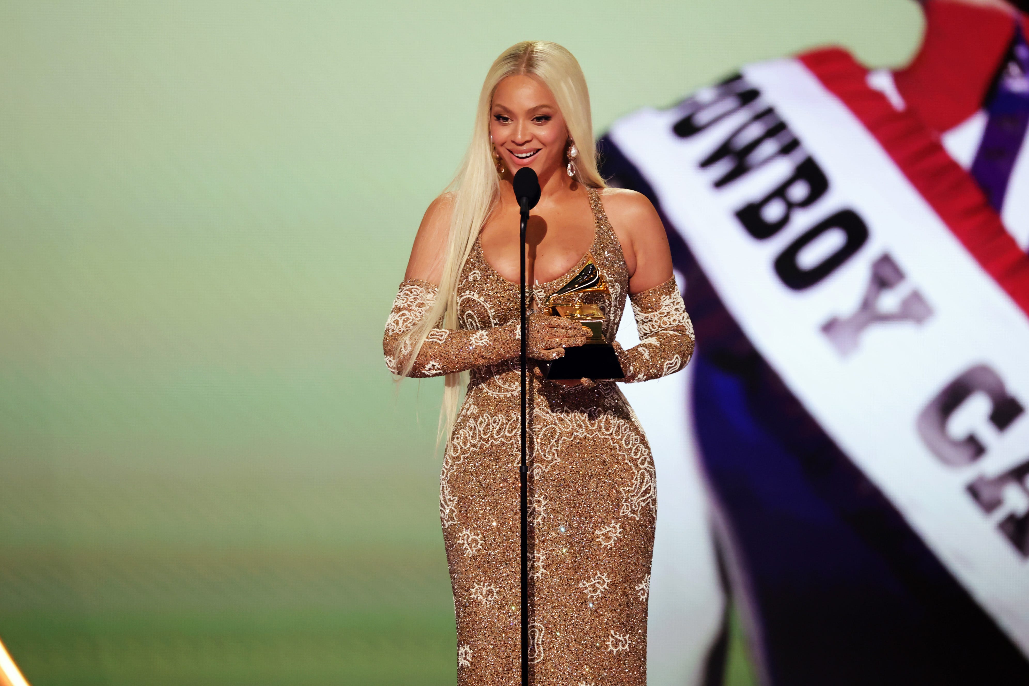 LOS ANGELES, CALIFORNIA - FEBRUARY 02: BeyoncÃ© accepts the Best Country Album award for "COWBOY CARTER" onstage during the 67th Annual GRAMMY Awards at Crypto.com Arena on February 02, 2025 in Los Angeles, California. (Photo by Kevin Winter/Getty Images for The Recording Academy)