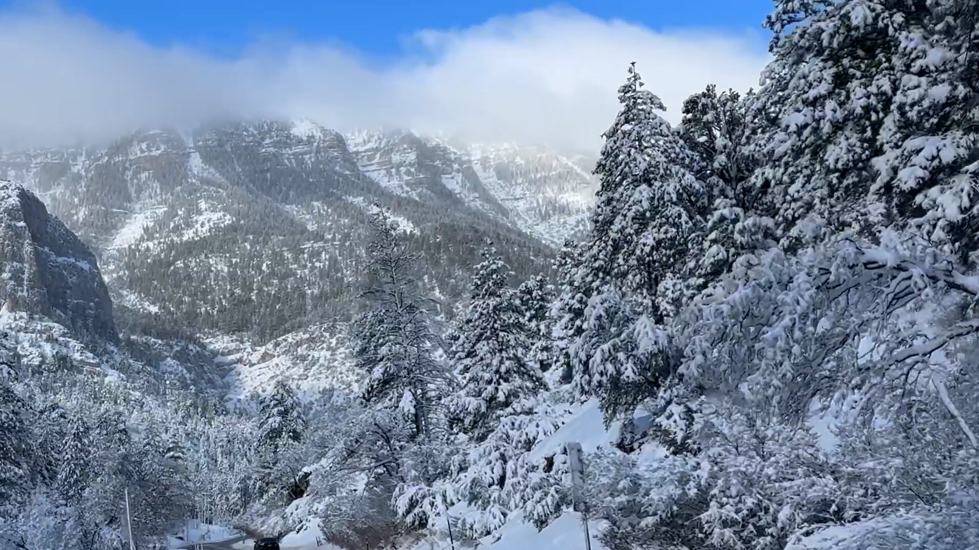 Snowstorm turns Nevada mountain town into a winter wonderland
