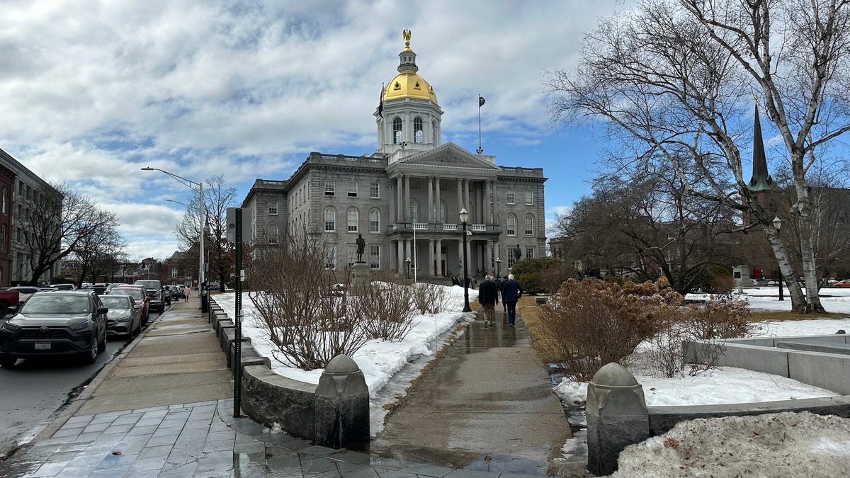 NH’s minimum wage is .25. After latest House vote, it’s unlikely to change this year NH’s minimum wage is .25. After latest House vote, it’s unlikely to change this year