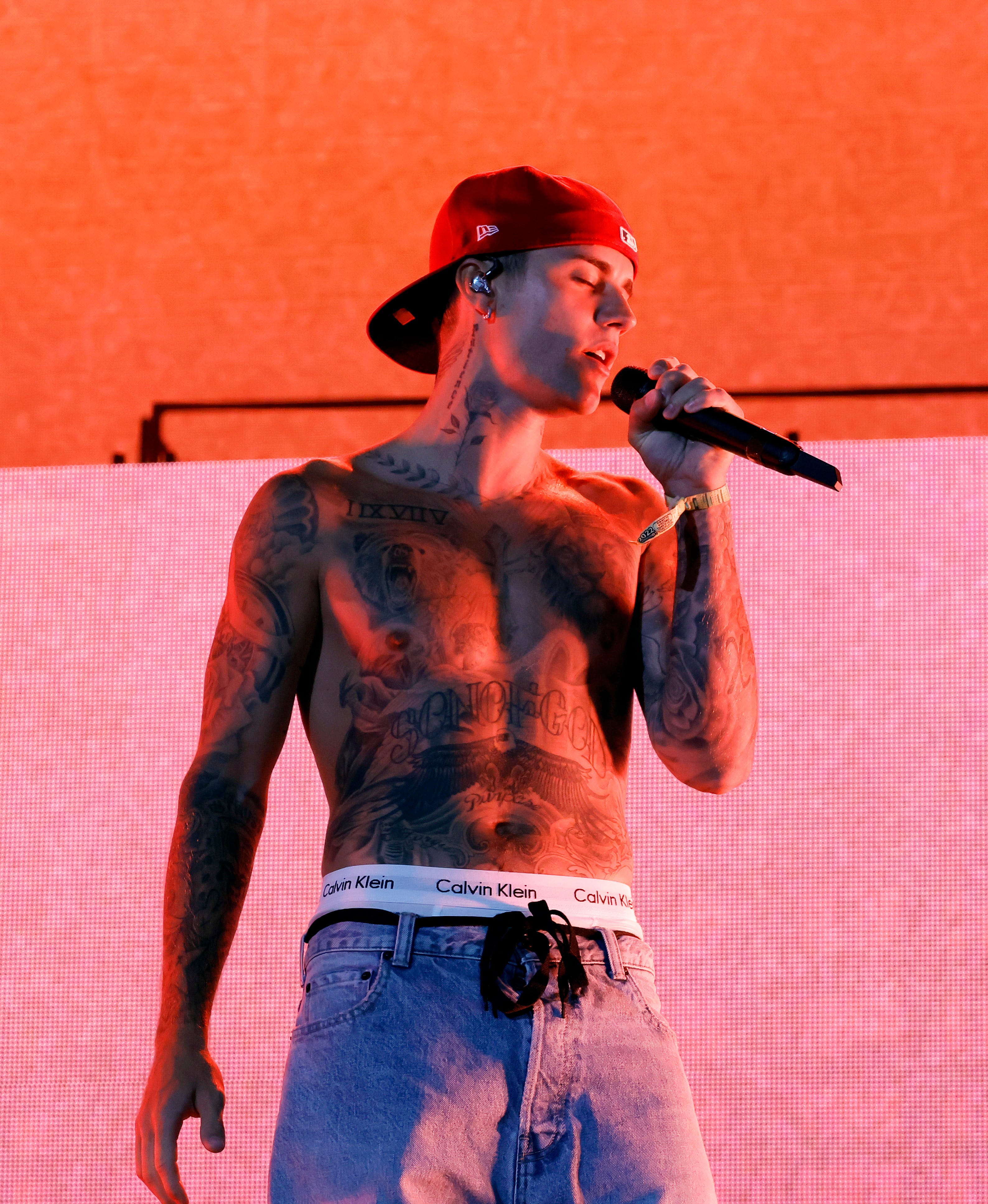 Justin Bieber performs with Daniel Caesar onstage at the Coachella Stage during the 2022 Coachella Valley Music And Arts Festival on April 15, 2022 in Indio, California.