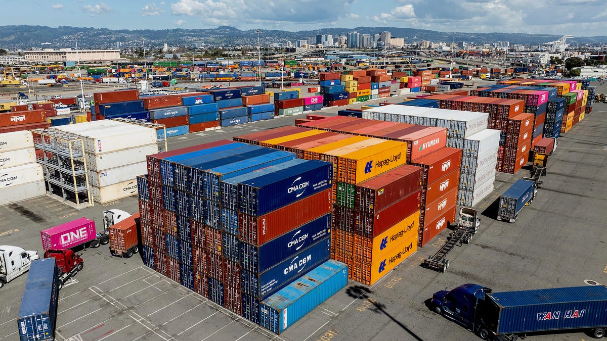 Michigan voters pessimistic about tariffs, economy, new poll finds Michigan voters pessimistic about tariffs, economy, new poll finds