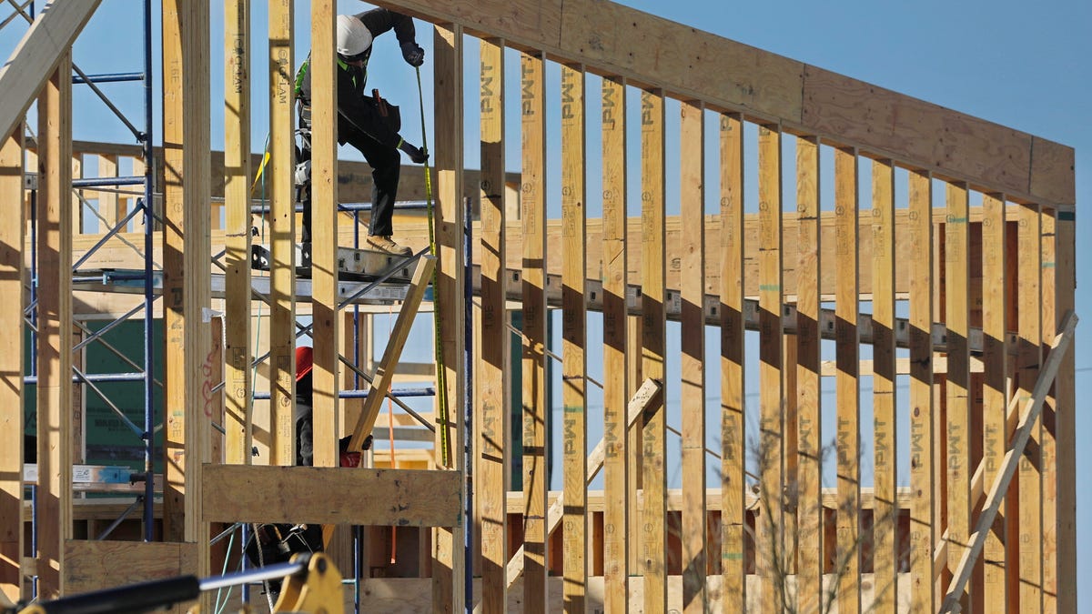 Should you buy or build a house? Here’s what construction costs show Should you buy or build a house? Here’s what construction costs show