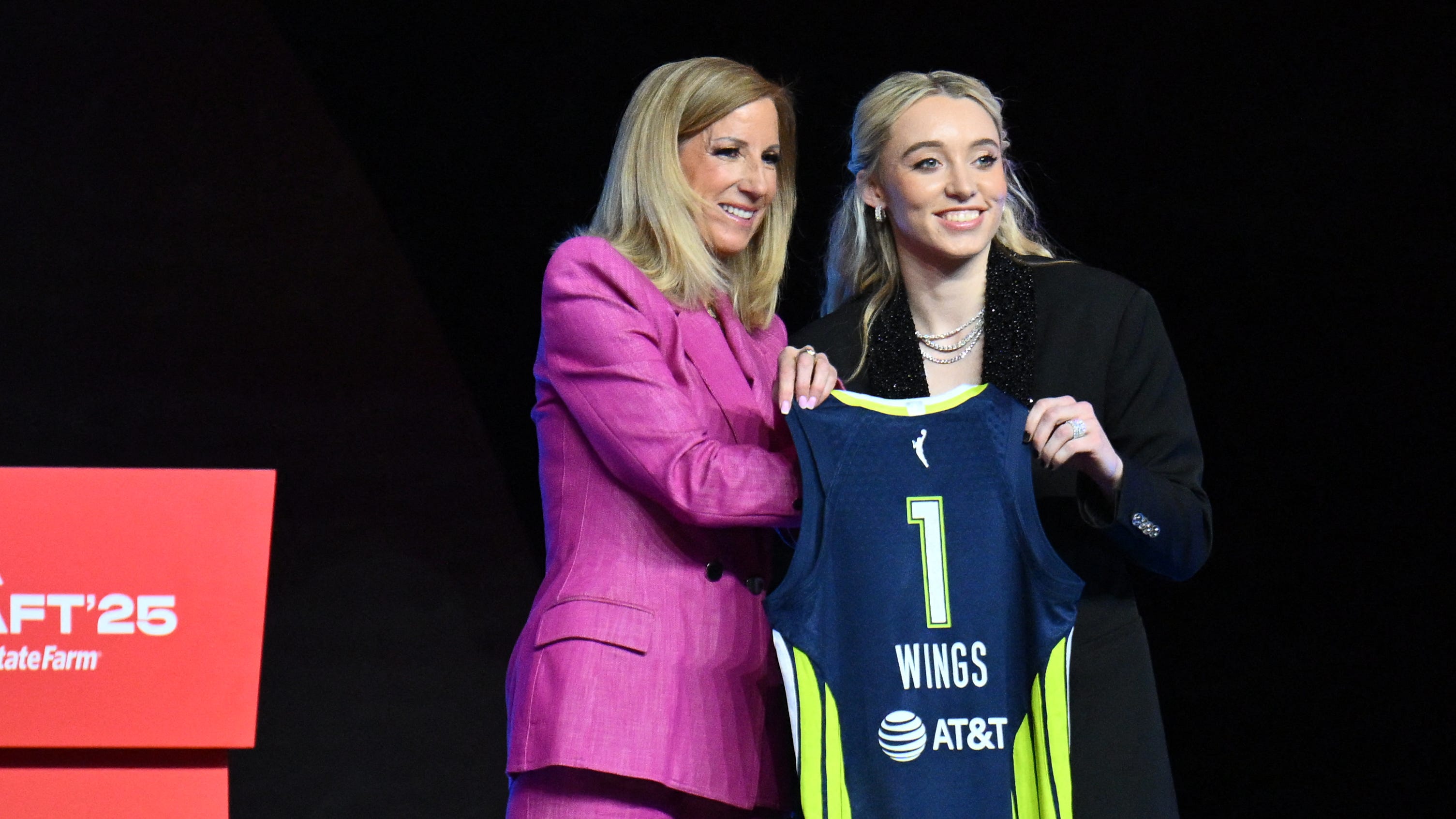 A'ja Wilson shares what she loves most about Paige Bueckers' game: 'Her composure'