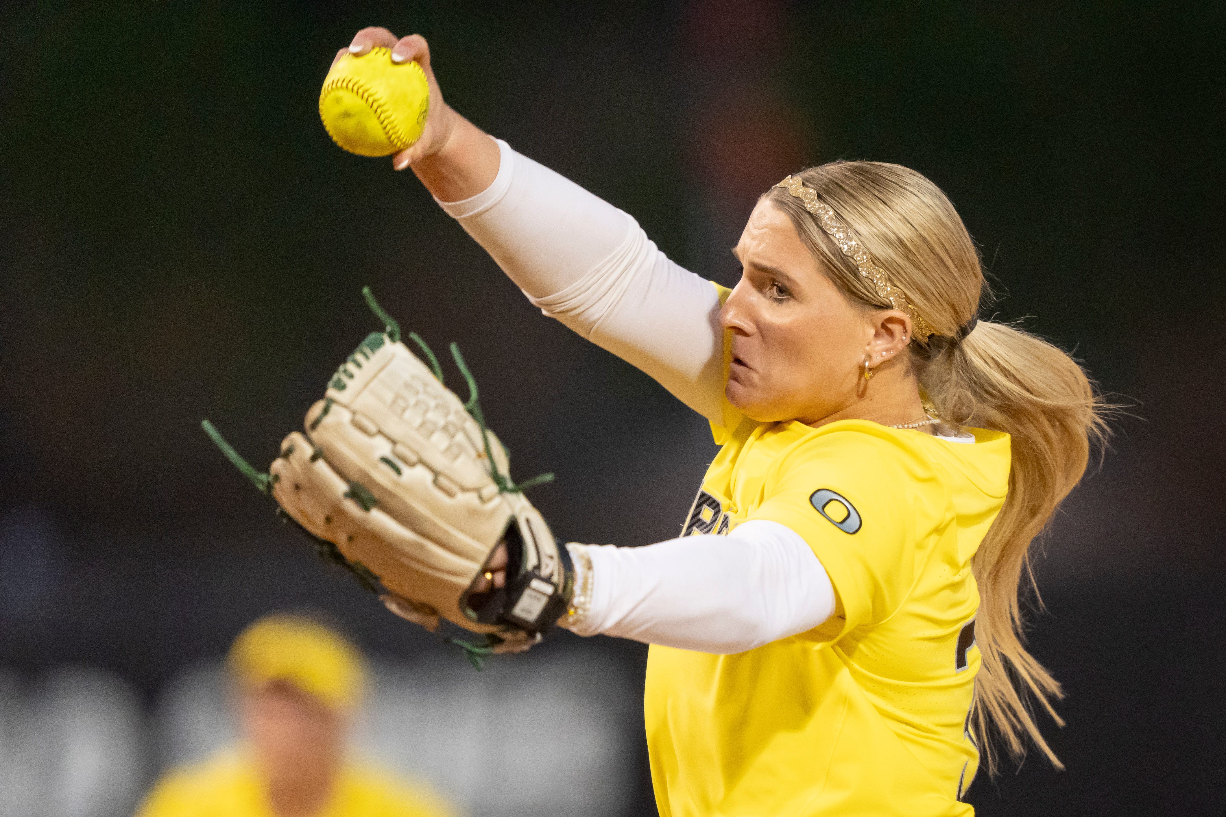 Record-setting day for Oregon softball highlight of long road trip
