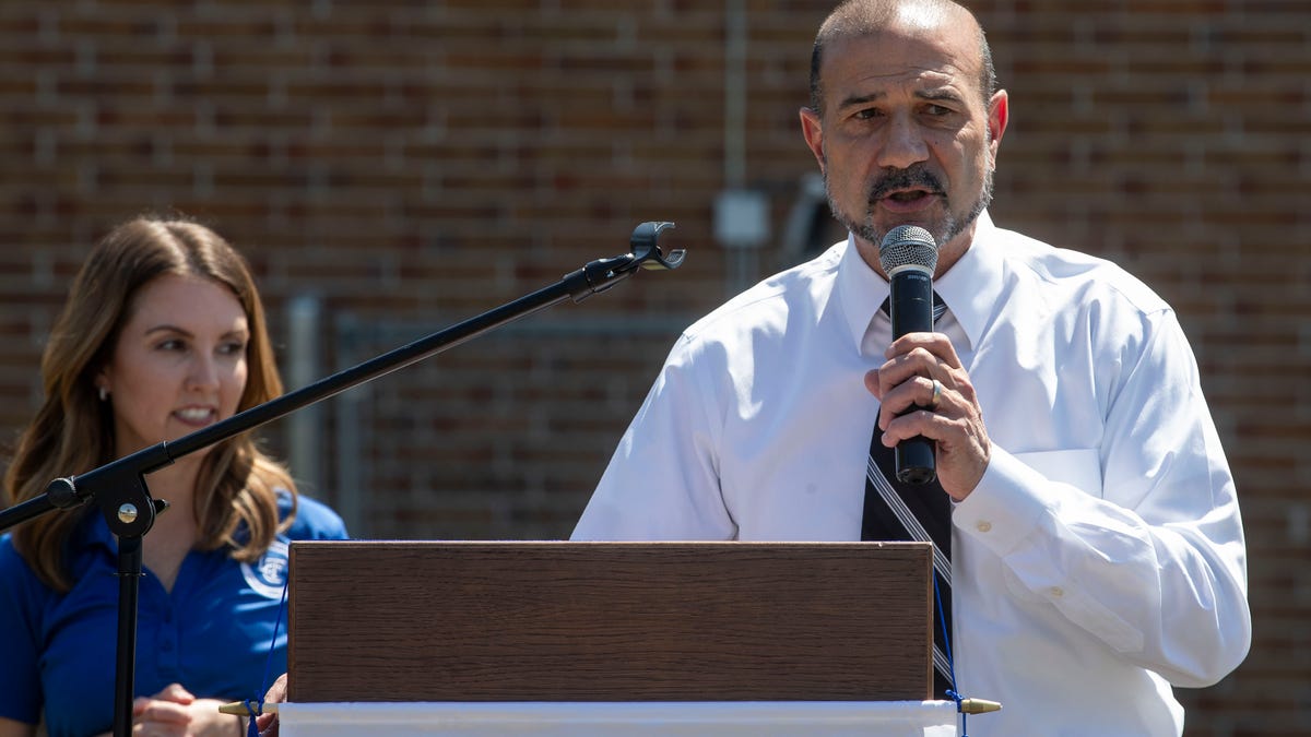 Leon County schools audit awards high marks for financial management Leon County schools audit awards high marks for financial management