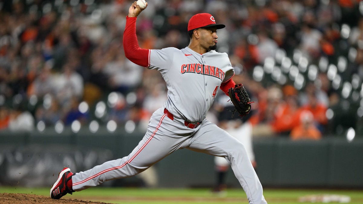 Alexis Diaz trade: Dodgers get former All-Star reliever in deal with Reds