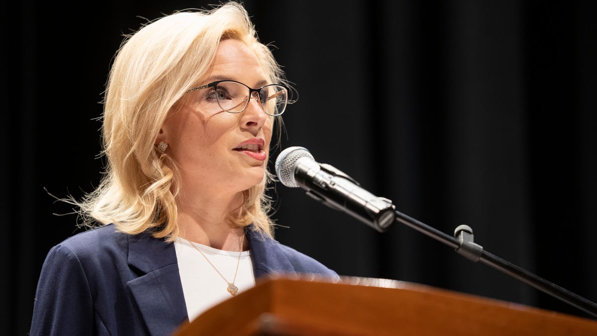 Republican US Rep. Ashley Hinson rules out running for Iowa governor in 2026 Republican US Rep. Ashley Hinson rules out running for Iowa governor in 2026