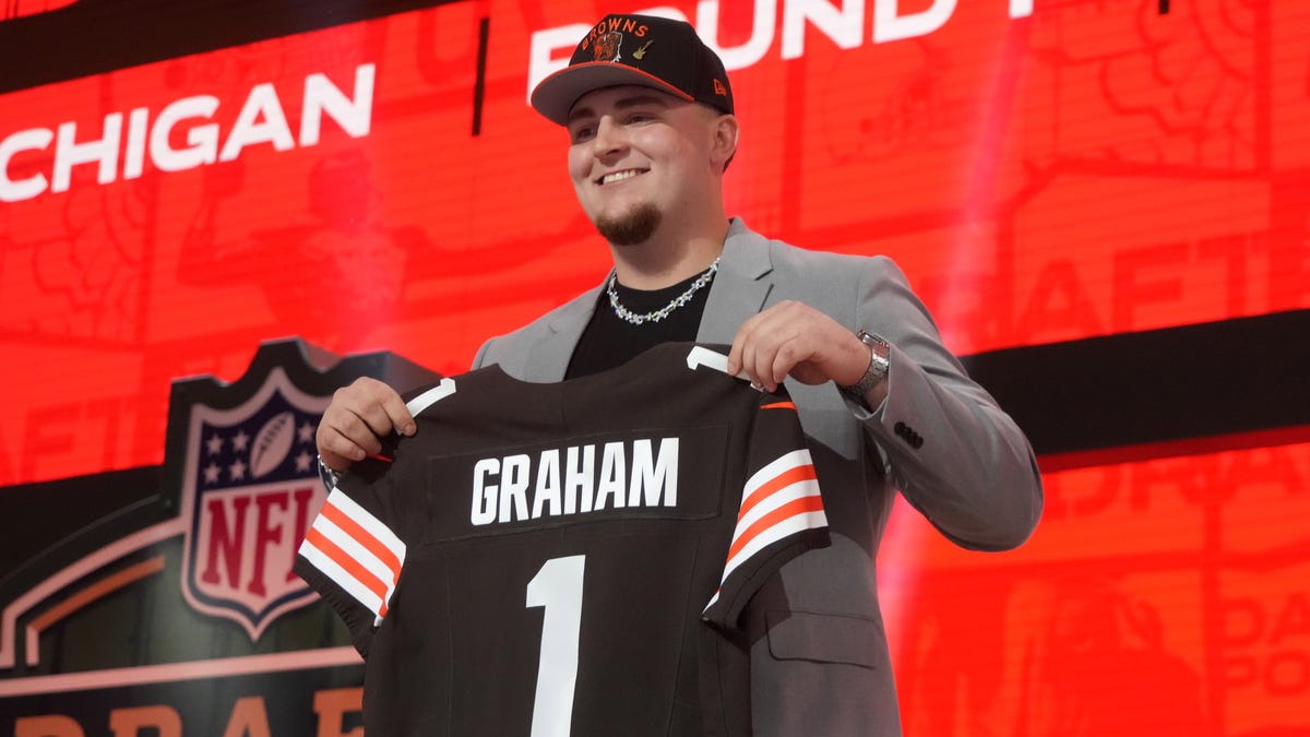 NFL draft winners and losers: Shedeur Sanders, Browns, Aaron Rodgers make ...