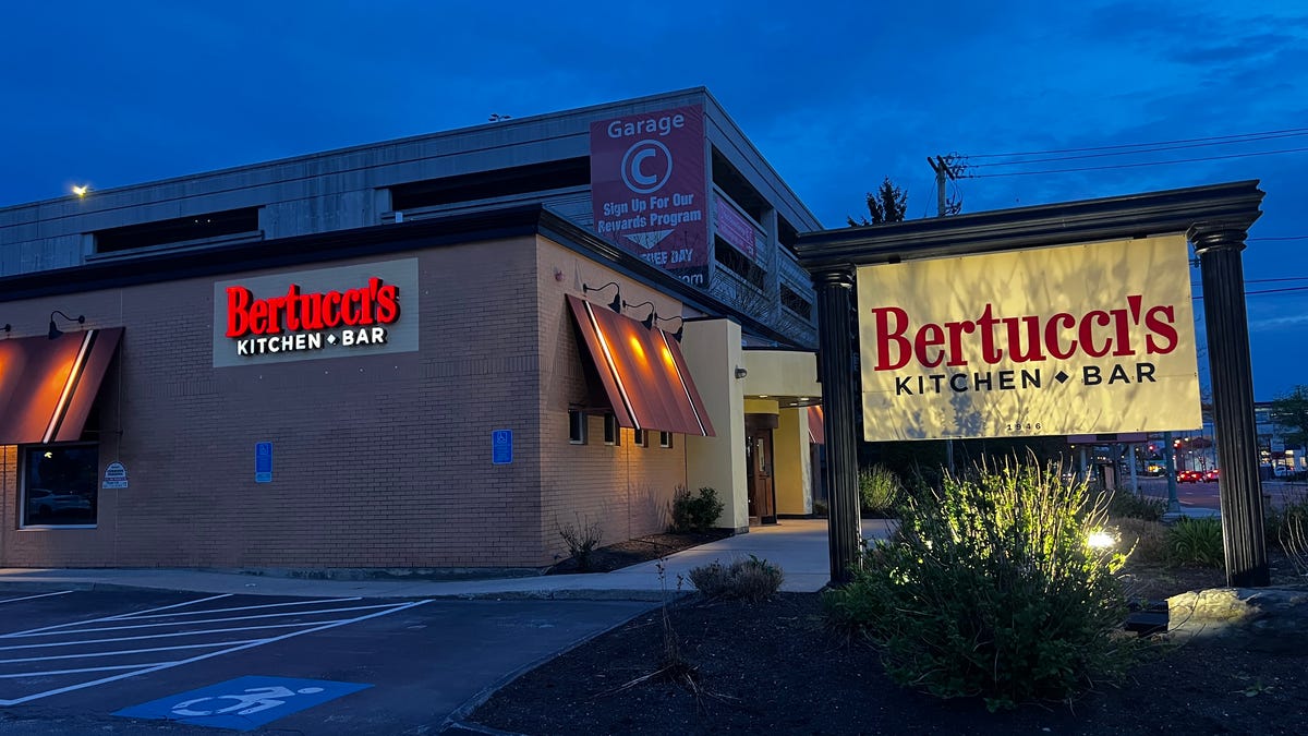 Once called a top 10 pizza restaurant in the US, the last RI Bertucci’s has closed Once called a top 10 pizza restaurant in the US, the last RI Bertucci’s has closed