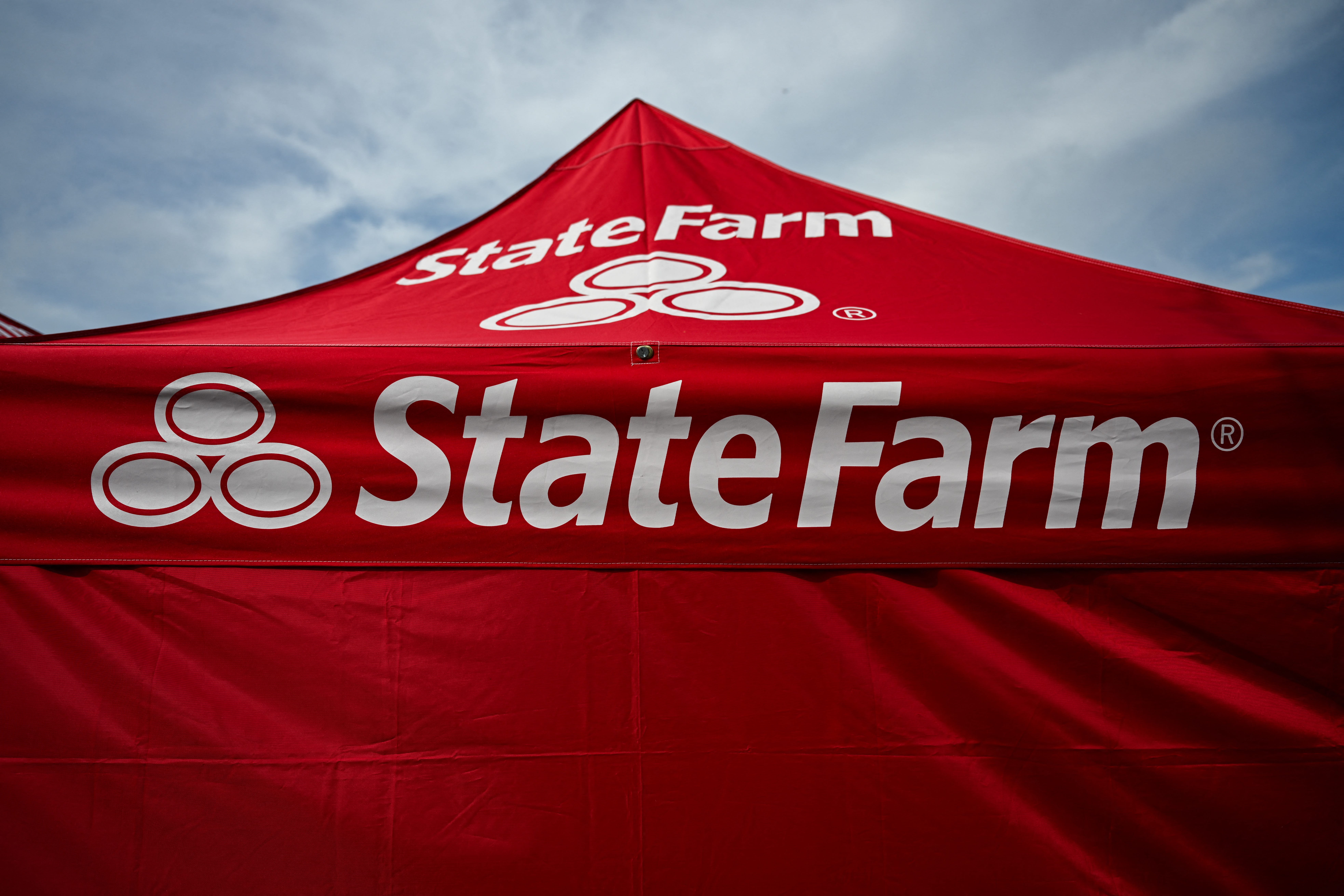 Illinois sues State Farm over homeowners insurance policies