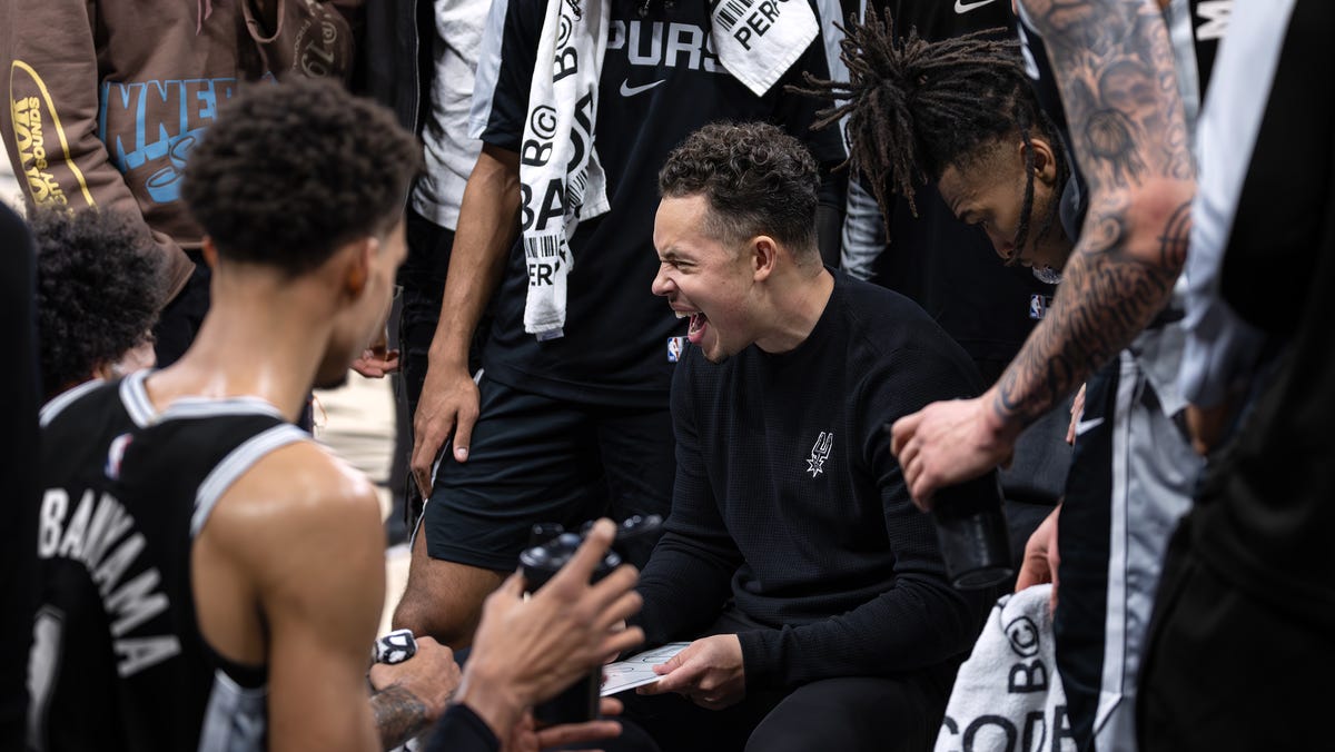 Spurs ernennen Mitch Johnson zum Cheftrainer und ersetzen Gregg Popovich