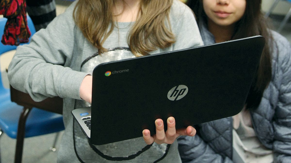 tiktok上的Chromebook耐用性测试提示学校警告 tiktok上的Chromebook耐用性测试提示学校警告