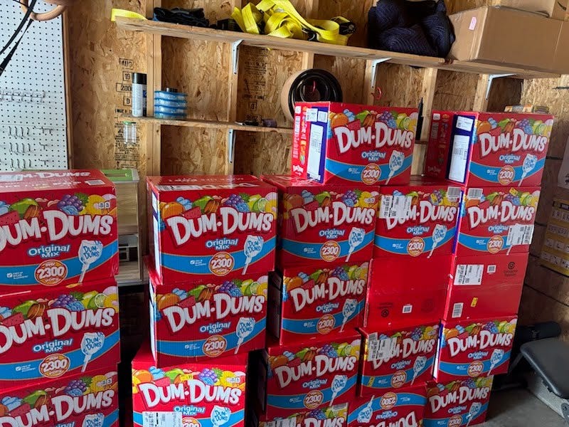 8-year-old buys nearly 70,000 lollipops on Amazon. How mom reacted.