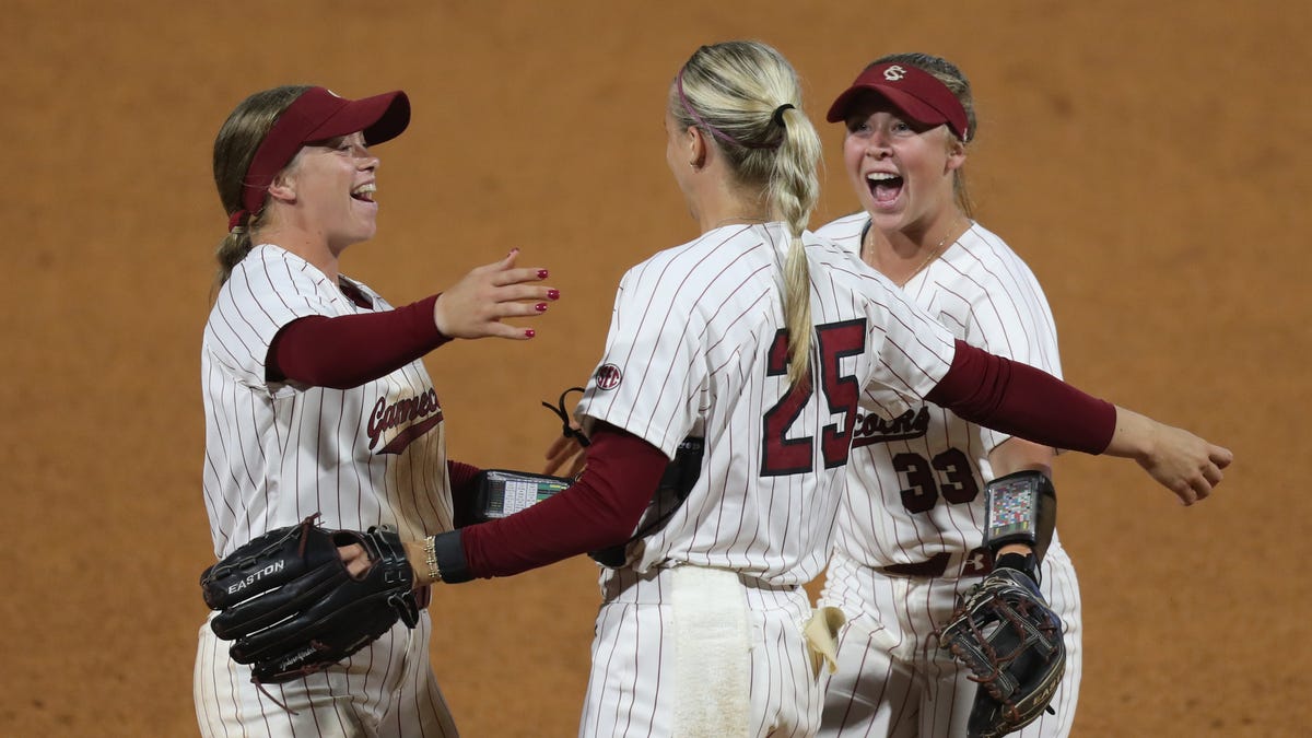 South Carolina softball’s 6th-inning surge vs North Florida carries Gamecocks to regional final South Carolina softball’s 6th-inning surge vs North Florida carries Gamecocks to regional final