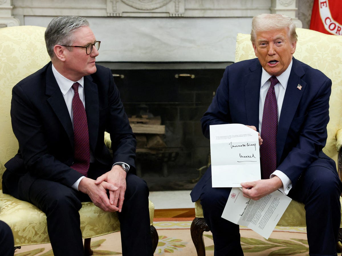 Usa Trump 100 Days Foreign Policy