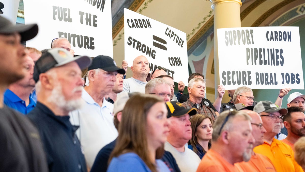 Summit weighs new destinations for carbon pipeline: Nebraska, Wyoming, Colorado, Kansas Summit weighs new destinations for carbon pipeline: Nebraska, Wyoming, Colorado, Kansas