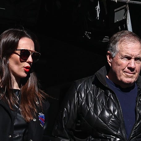 Oct 26, 2024; East Rutherford, New Jersey, USA; Former New England Patriots head coach Bill Belichick and girlfriend Jordon Hudson enter the field before the game between the Notre Dame Fighting Irish and the Navy Midshipmen at MetLife Stadium. Mandatory Credit: Vincent Carchietta-Imagn Images ORG XMIT: IMAGN-883338 ORIG FILE ID: 20241026_vtc_cb6_05713.JPG