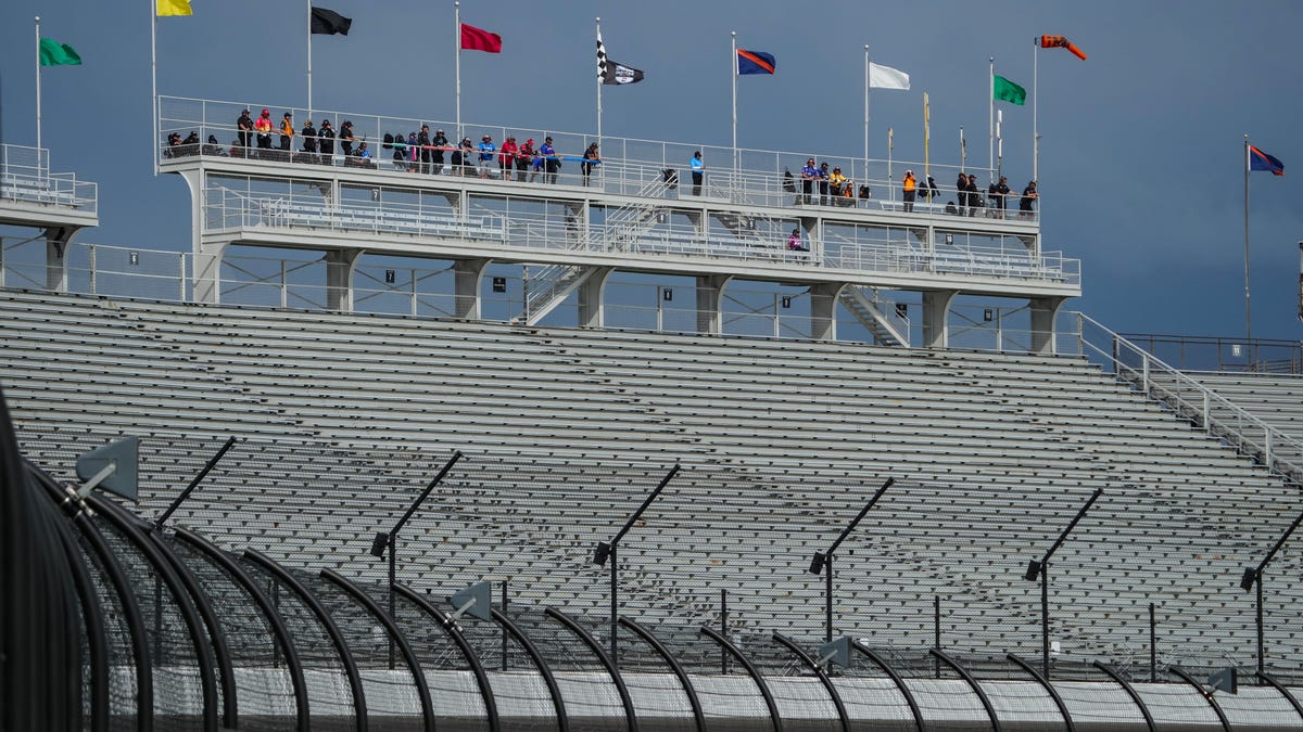 Ahead of Indy 500, Sen. Todd Young pushes tax break for future IMS ...